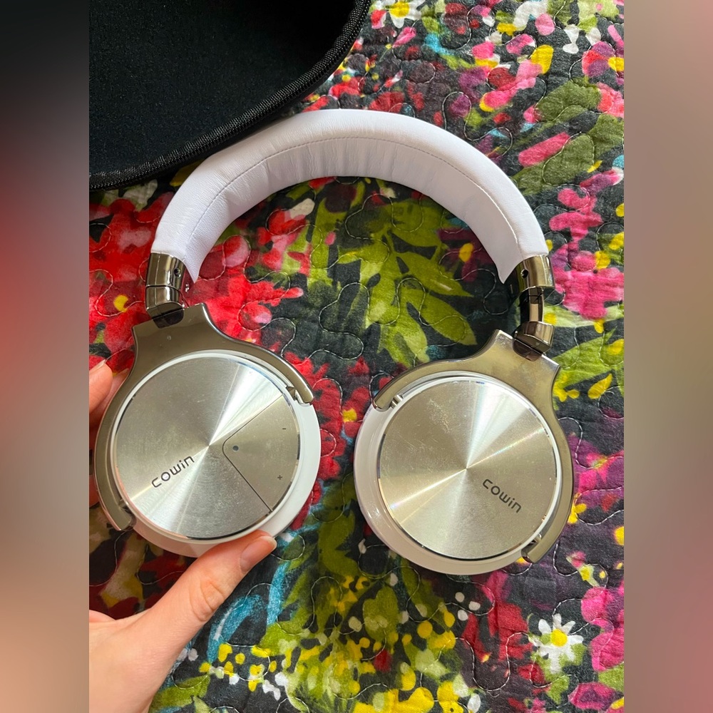 COWIN Active Noise Cancelling (ANC) Wireless Bluetooth White Over-Ear Headphones